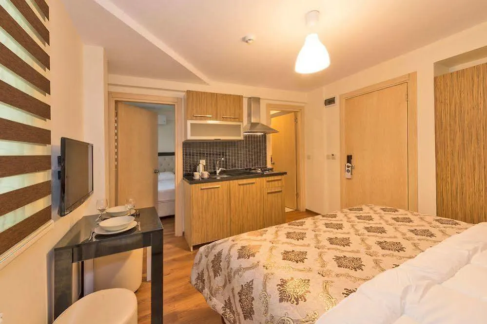 Invictum Residence Istanbul 3*,